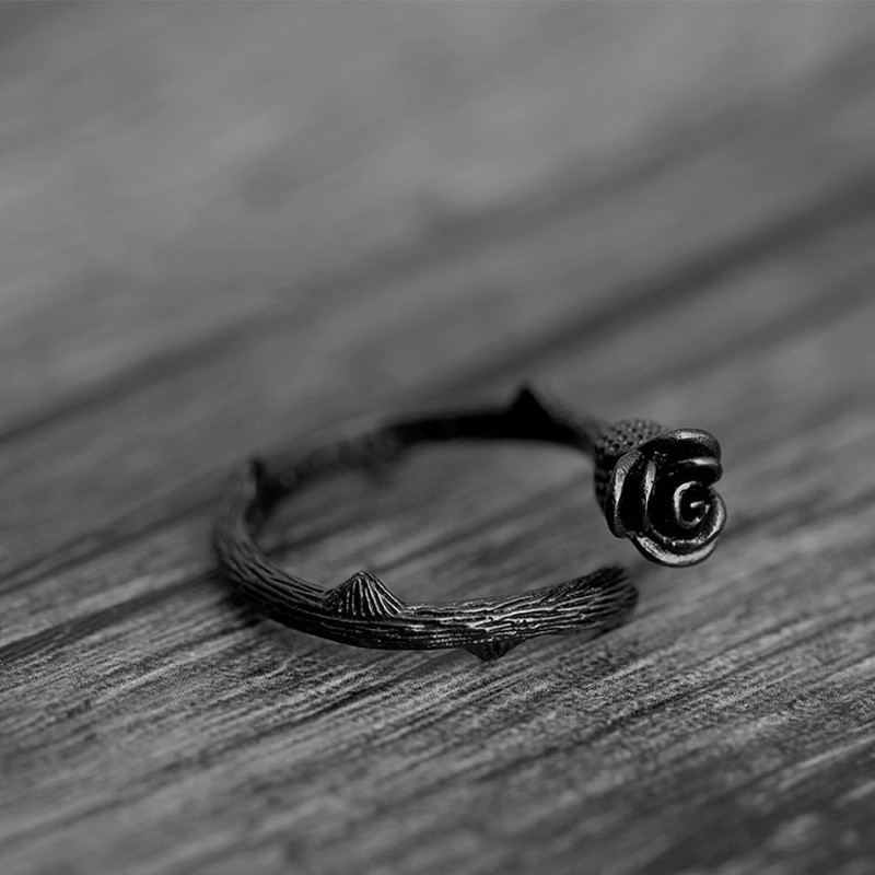 Anillo Black Rose